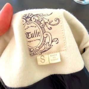 Really cute winter coat — warm but lightweight …worn once! Bought in a boutique